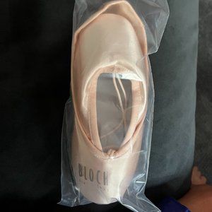 Bloch Pointe Shoe Aspiration Size 5D
